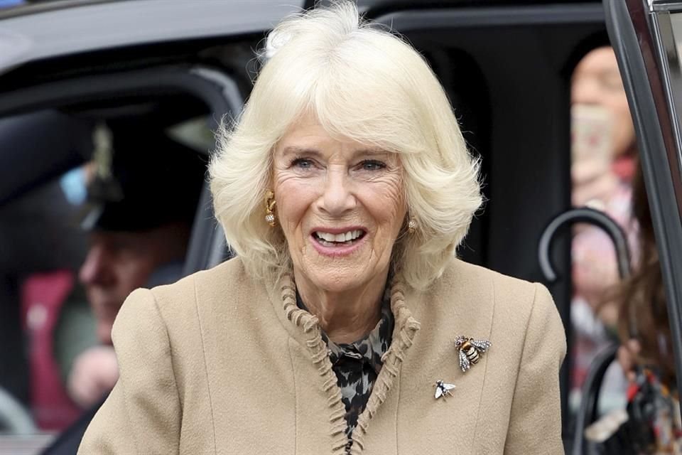 Camila está descansando en casa bajo supervisión médica.