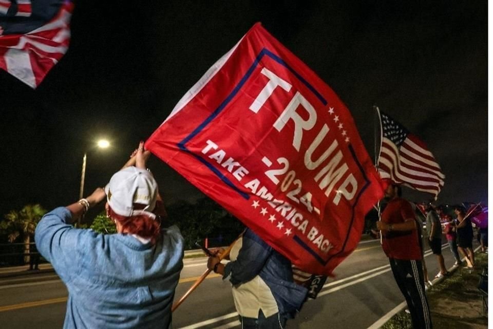 Ciudadanos celebran el avance de Trump en el conteo electoral