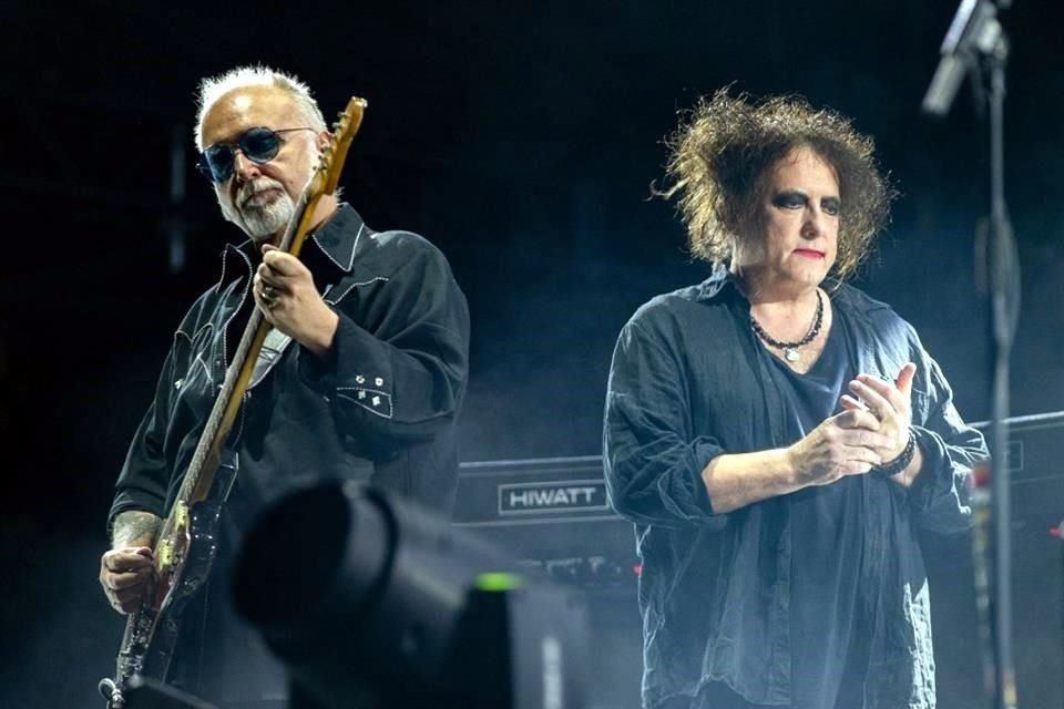 The Cure volvió a lo más alto de las listas británicas después de 32 años con su disco 'Songs Of A Lost World'.