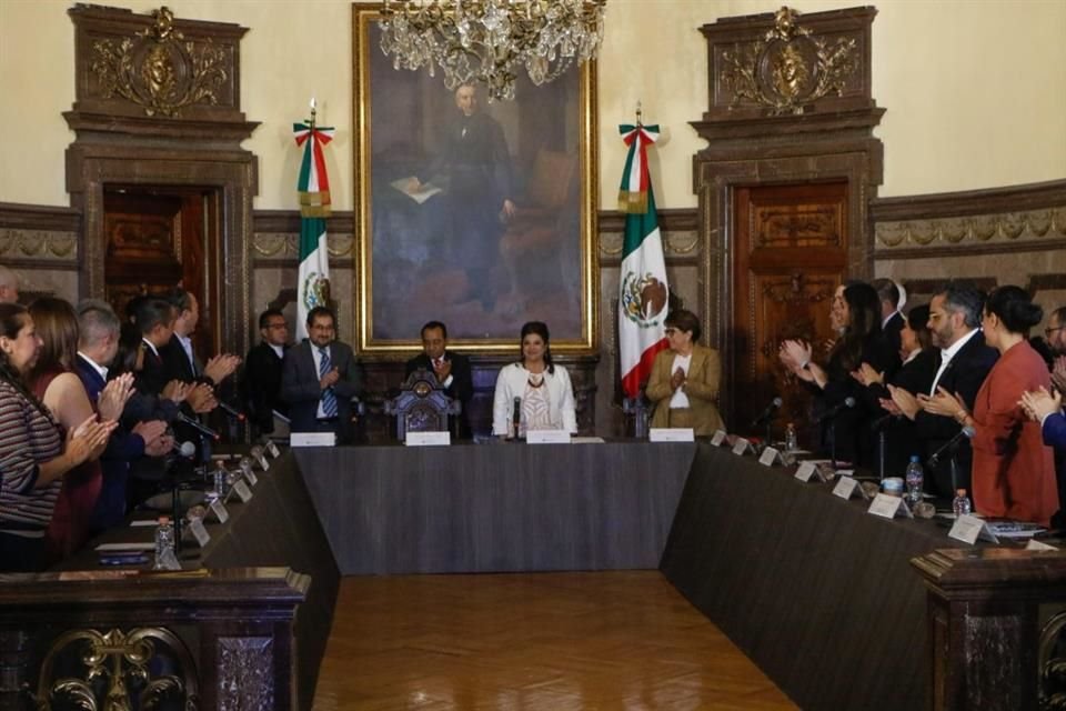 Alcaldes de Oposición y del oficialismo acudieron al encuentro en la sede de la CDMX.  