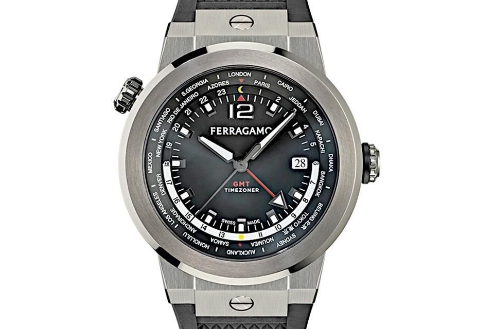 El F-80 GMT es también un modelo muy dinámico y de estilo deportivo.