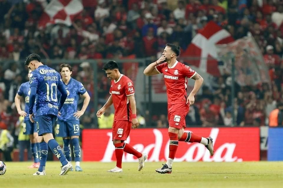 Los Diablos le pasaron por encima a las Águilas.
