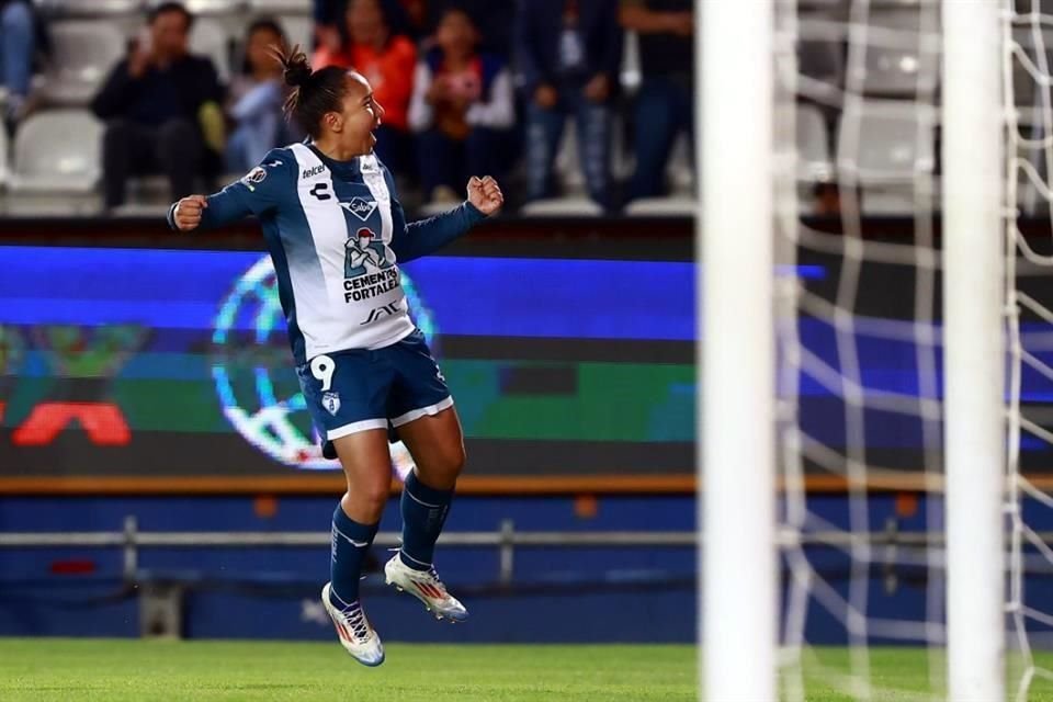 Charlyn Corral, la goleadora del torneo, anotó el gol de la clasificación tuza ante Juárez.