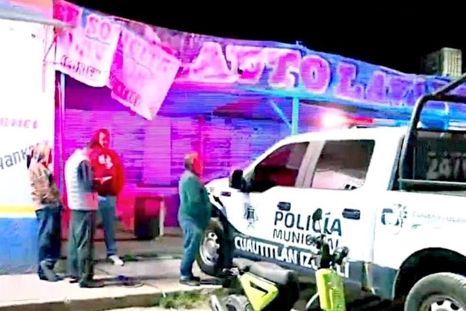 Testigos afirmaron que la Policía municipal llegó al lugar pero no hizo nada al respecto.