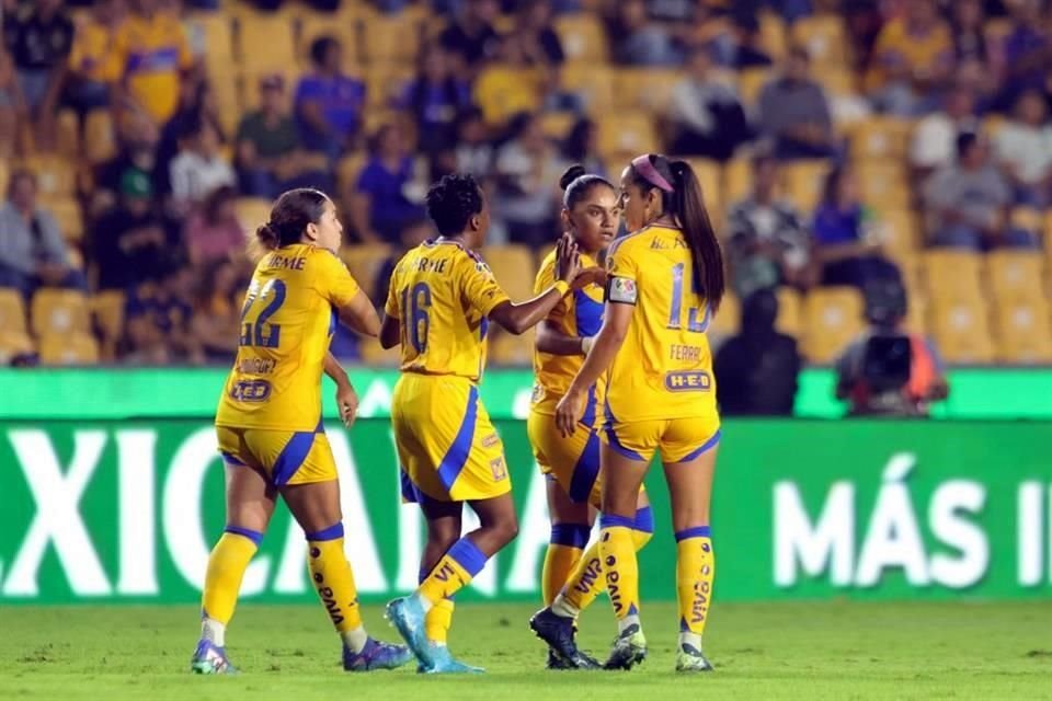 Con un contundente marcador de 7-1 ante Pumas, Tigres Femenil obtuvo su pase a Semifinales del Apertura 2024, instancia en la que enfrentará al América Femenil.