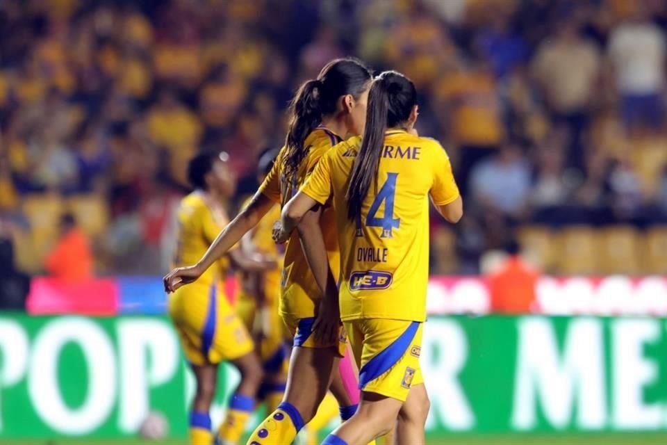 Con un contundente marcador de 7-1 ante Pumas, Tigres Femenil obtuvo su pase a Semifinales del Apertura 2024, instancia en la que enfrentará al América Femenil.