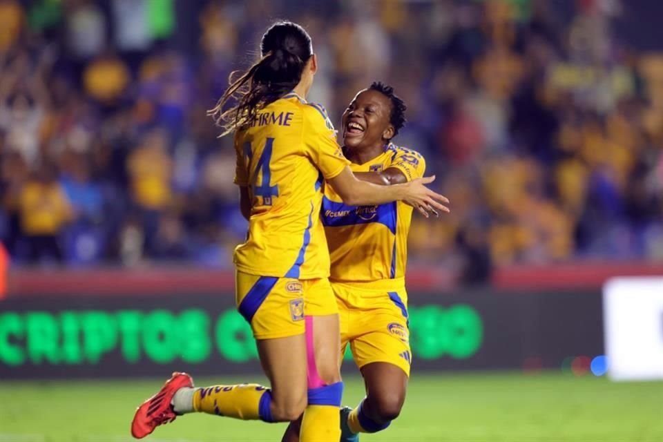 Con un contundente marcador de 7-1 ante Pumas, Tigres Femenil obtuvo su pase a Semifinales del Apertura 2024, instancia en la que enfrentará al América Femenil.