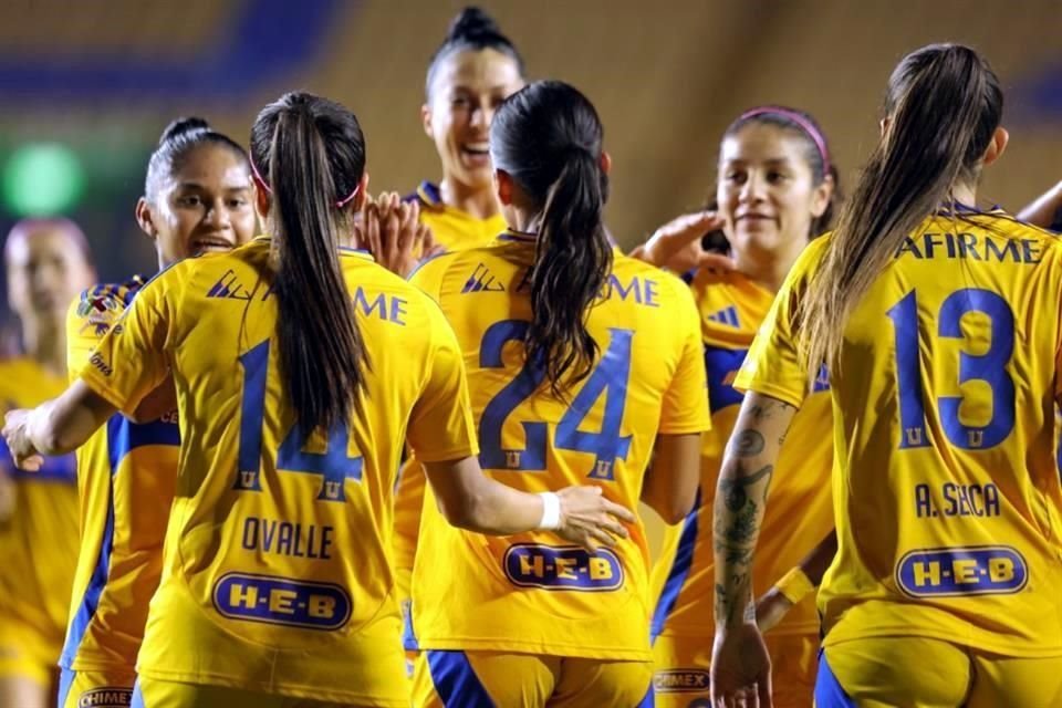 Con un contundente marcador de 7-1 ante Pumas, Tigres Femenil obtuvo su pase a Semifinales del Apertura 2024, instancia en la que enfrentará al América Femenil.