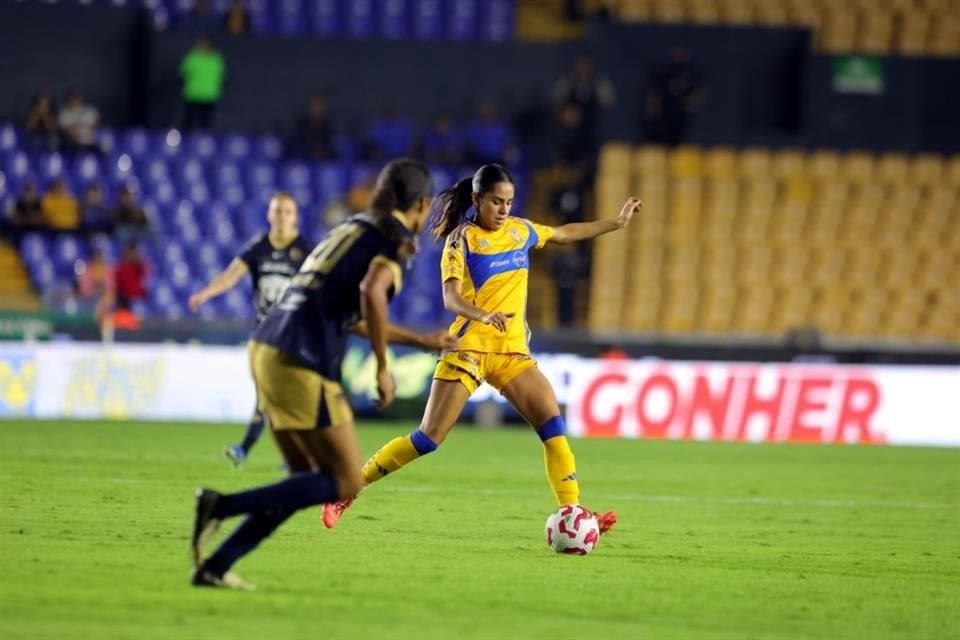 Con un contundente marcador de 7-1 ante Pumas, Tigres Femenil obtuvo su pase a Semifinales del Apertura 2024, instancia en la que enfrentará al América Femenil.