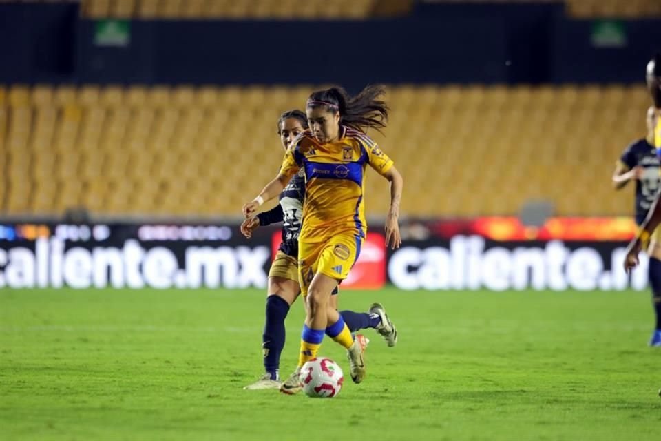 Con un contundente marcador de 7-1 ante Pumas, Tigres Femenil obtuvo su pase a Semifinales del Apertura 2024, instancia en la que enfrentará al América Femenil.