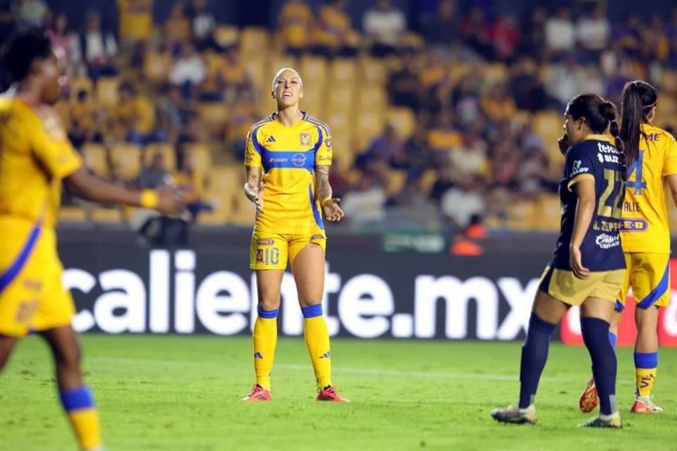 Con un contundente marcador de 7-1 ante Pumas, Tigres Femenil obtuvo su pase a Semifinales del Apertura 2024, instancia en la que enfrentará al América Femenil.