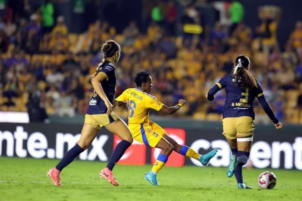 Con un contundente marcador de 7-1 ante Pumas, Tigres Femenil obtuvo su pase a Semifinales del Apertura 2024, instancia en la que enfrentará al América Femenil.