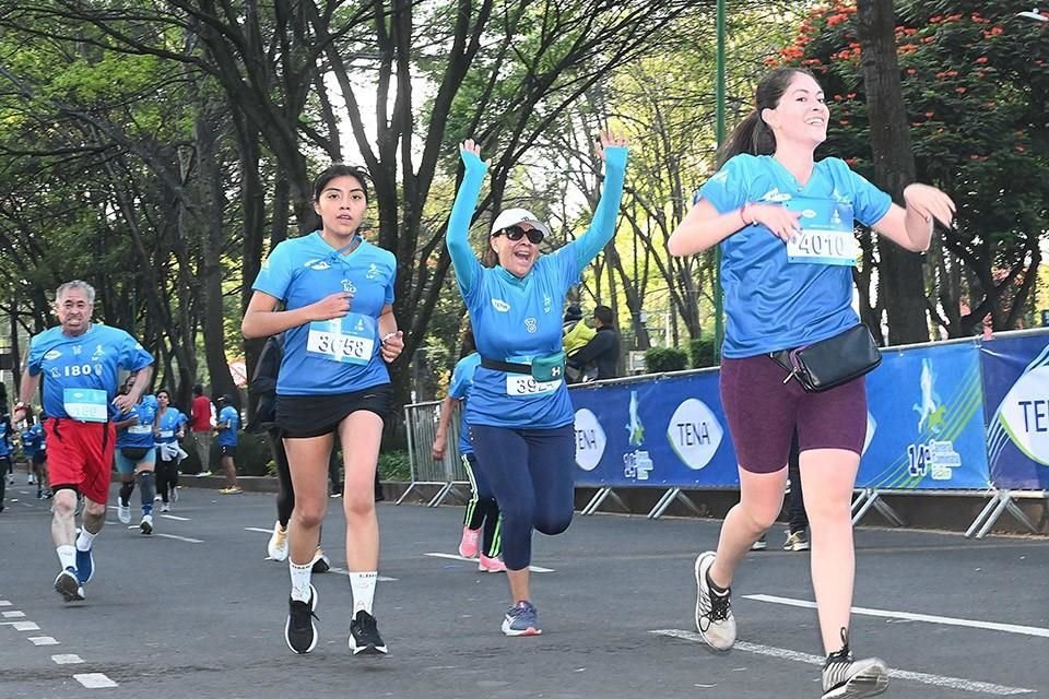 Corren con TENA® unidos en cada paso