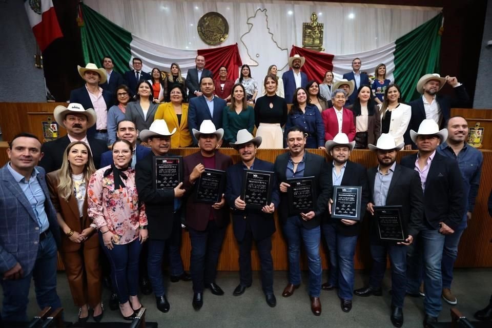 El homenaje de los Diputados locales se da en el marco del Día de la Música Norteña, que se celebra el 16 de noviembre.