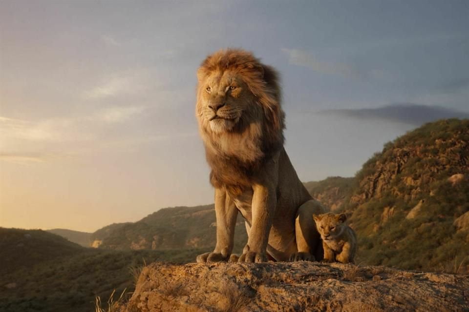 'Mufasa' es una película sobre el viaje de dos hermanos nacidos en familias distintas pero sobre todo es, destaca el director, una película sobre madres e hijos.