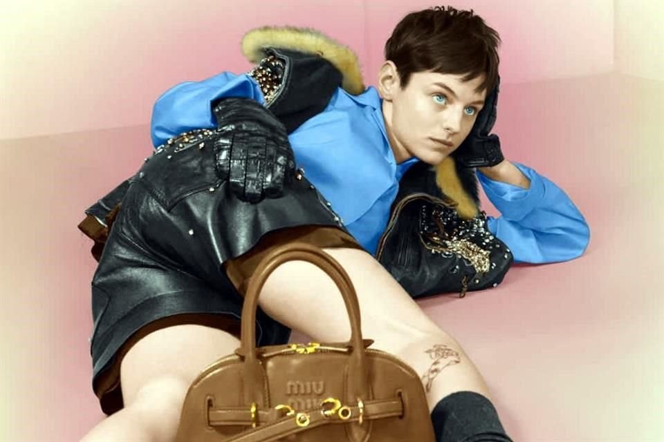 Upcycled 2024 da vida a prendas apreciadas del pasado mientras enriquece la experiencia de quienes visten los conjuntos para dar un mejor sentido de estilo y sostenibilidad.