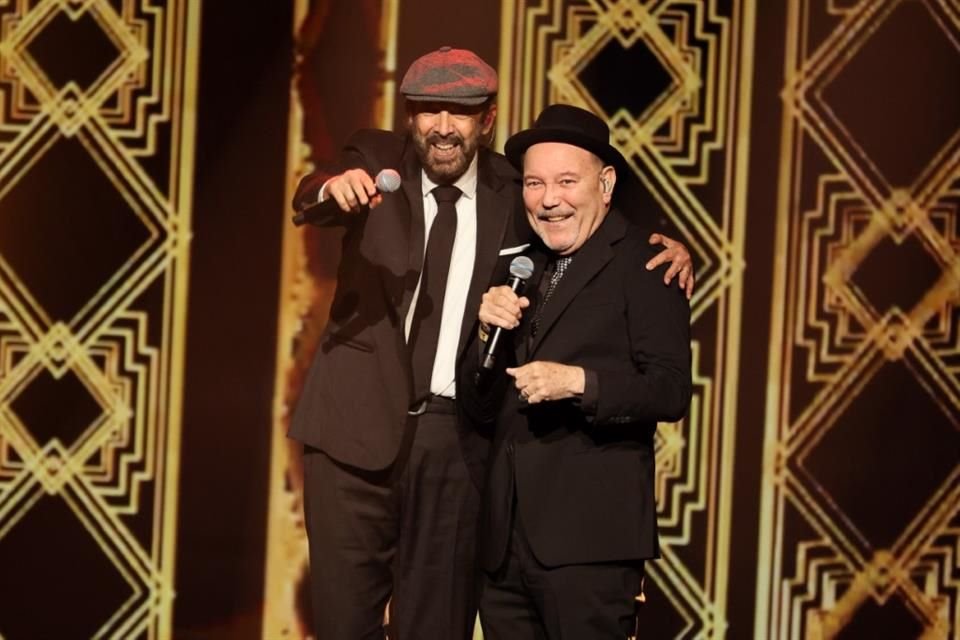 Juan Luis Guerra y Rubén Blades se unieron al festejo.