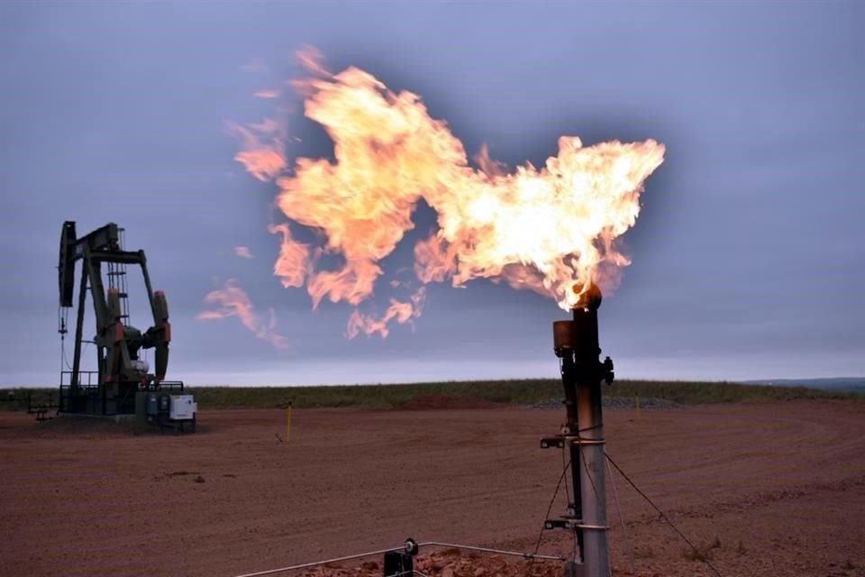 En días pasados, el crudo Brent cayó por debajo de los 70 dólares el barril.