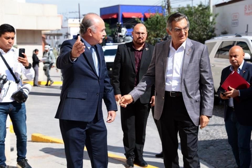 El Gobernador morenista de Tamaulipas, Américo Villarreal, arribó a la reunión.