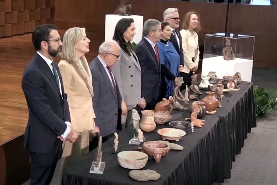 El sexenio pasado, México recuperó 14 mil 530 bienes culturales, informaron las autoridades durante la ceremonia de entrega de piezas repatriadas de Argentina, Suiza y Canadá.