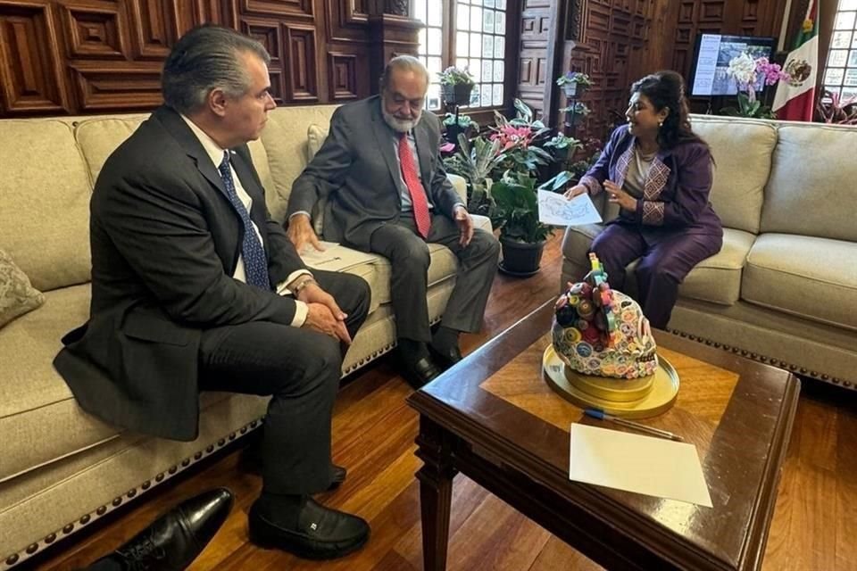 En el encuentro también estuvo presente el Presidente del Consejo Coordinador Empresarial, Francisco Cervantes.