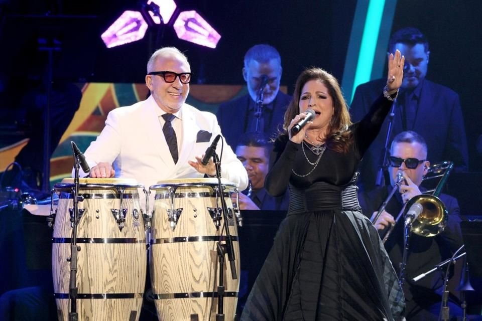 El cubano-americano, de 71 años, externó su alegría por haber sido de los pioneros en la creación del Latin Grammy, que celebra 25 años.