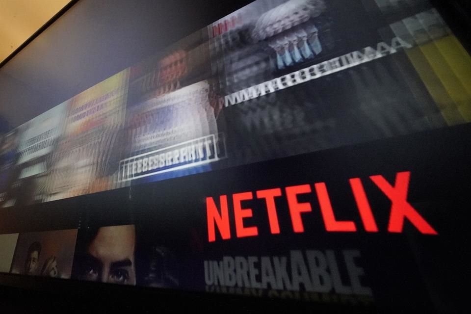 Westwood, de 24 años, conocido por un papel de estudiante en la serie de Netflix, Sex Education, fue acusado de 26 delitos sexuales.