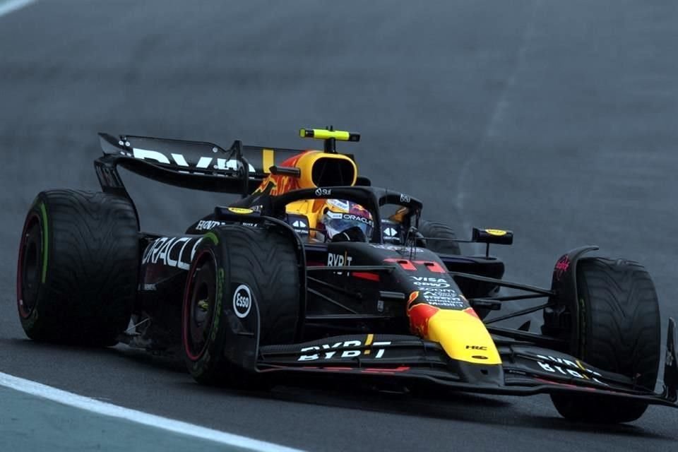 Checo seguirá en Red Bull en 2025.