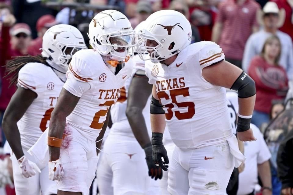 Los Longhorns vencieron a Arkansas este sábado.