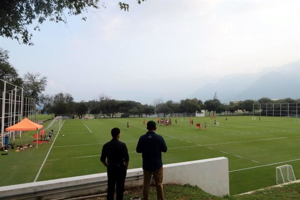 La Cancha 3 es donde sólo entrenan los equipos de Primera División.