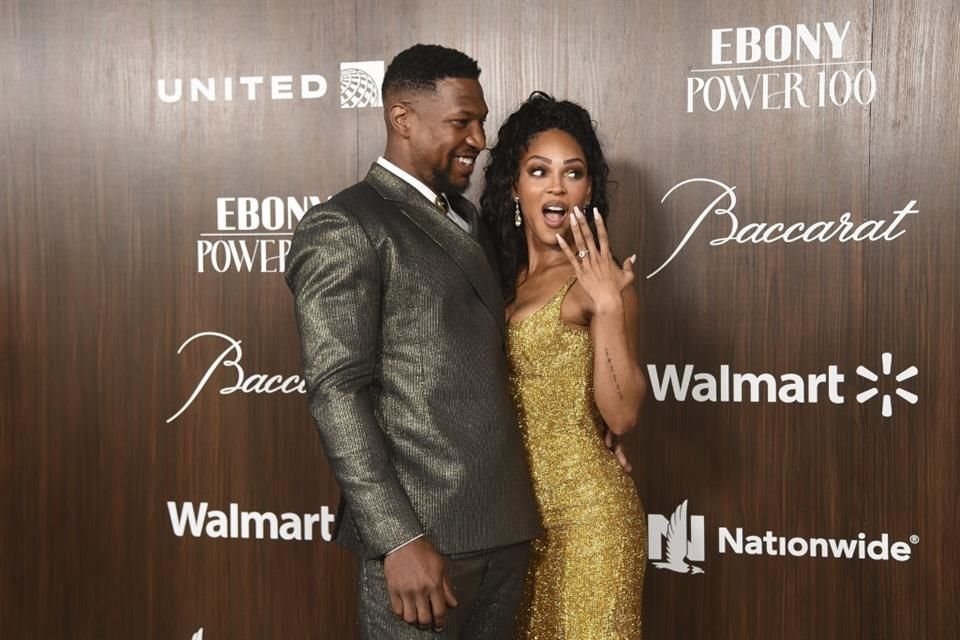 El actor, que fue declarado culpable el año pasado de agredir a su ex, dio la noticia en la alfombra roja de la gala Ebony Power 100.