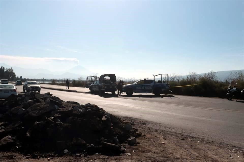 El cuerpo de una mujer fue hallado envuelto en bolsas de plástico en la Carretera Chalco-Tláhuac.