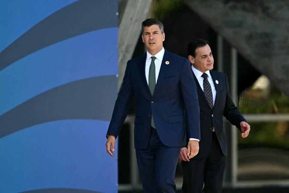 El Presidente Santiago Peña antes de la foto grupal del G20 en Río de Janeiro, el 18 de noviembre.