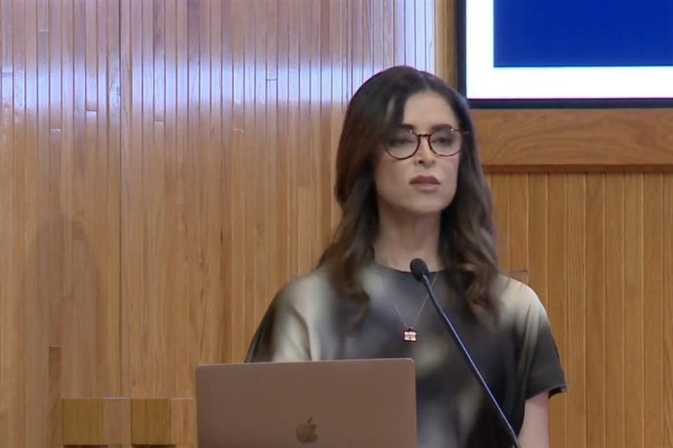 Leticia Leal, aspirante a la Rectoría de UdeG, presenta su propuesta.