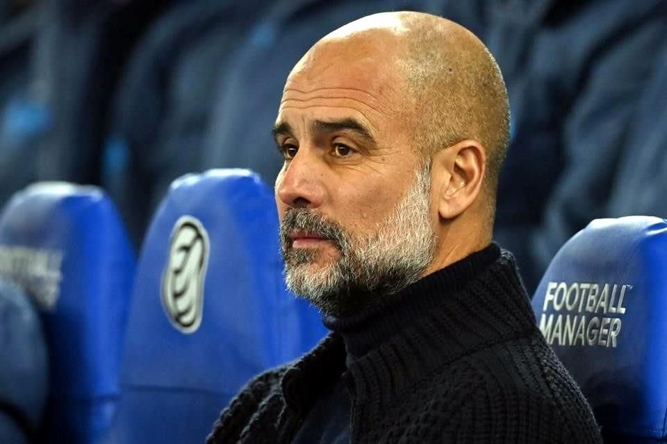 Pep Guardiola alargó su permanencia en el club inglés hasta 2027.