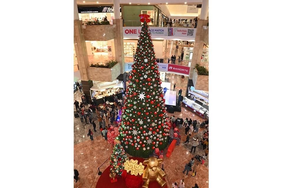 La magia enciende la Navidad en Centro Santa Fe