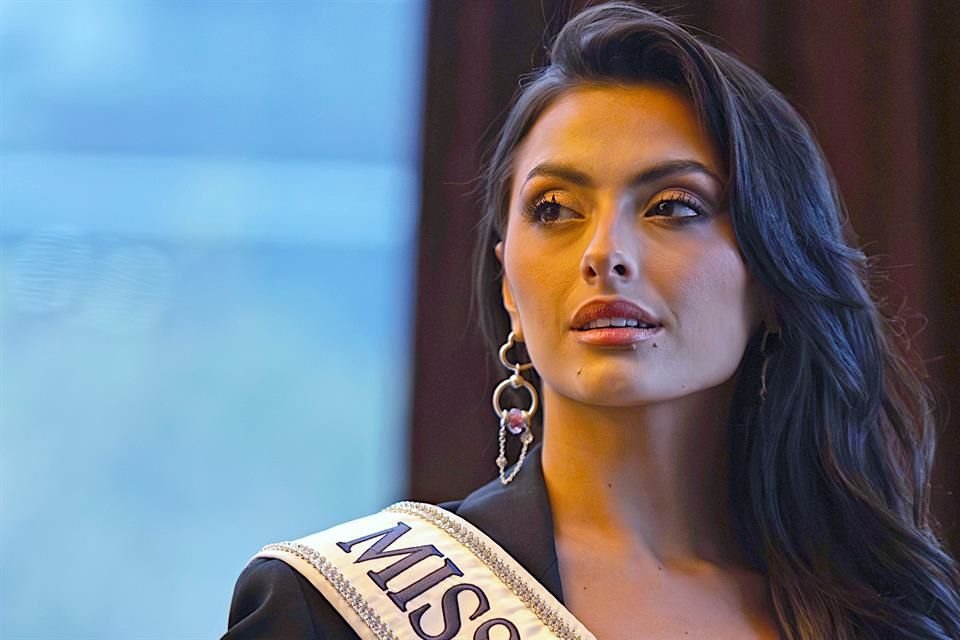 Miss Israel, fanática de las telenovelas, practicó su español durante su estancia en México para el certamen de Miss Universo.