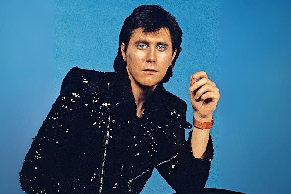 Bryan Ferry lanzó un box set titulado en el cual recapitula sus pasos en solitario y aquello que lo inspiró para su carrera musical.