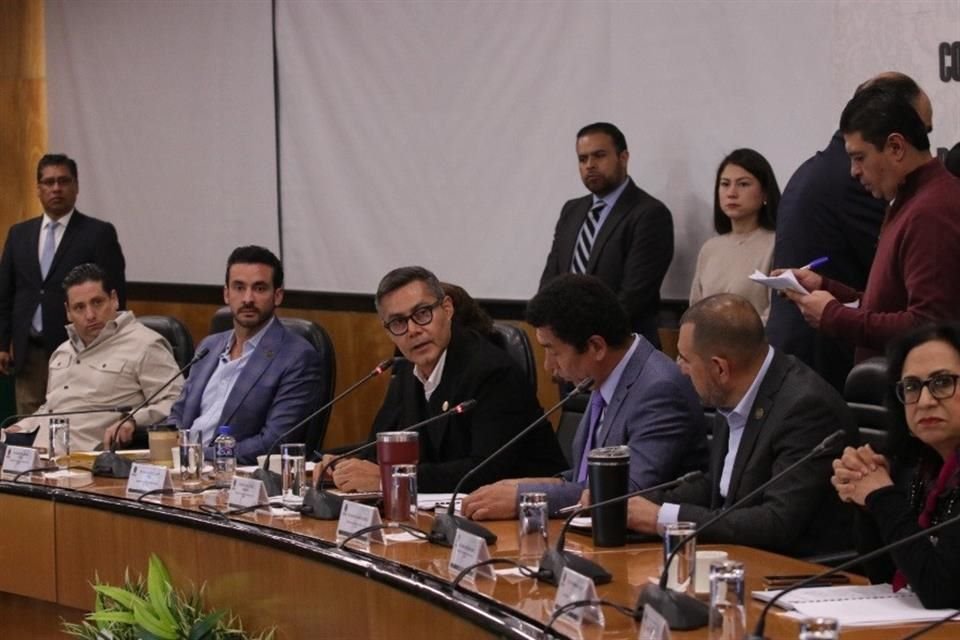 La Comisión de Hacienda de la Cámara de Diputados aprobó la Ley de Ingresos para 2025 que considera ingresos de 9.3 billones de pesos.