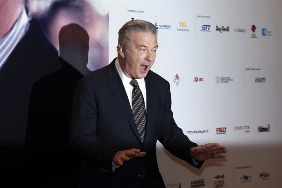 Alec Baldwin confesó que la tragedia vivida en la película 'Rust' le cobró factura a su esposa y a sus hijos; no planea ver el filme en cines.