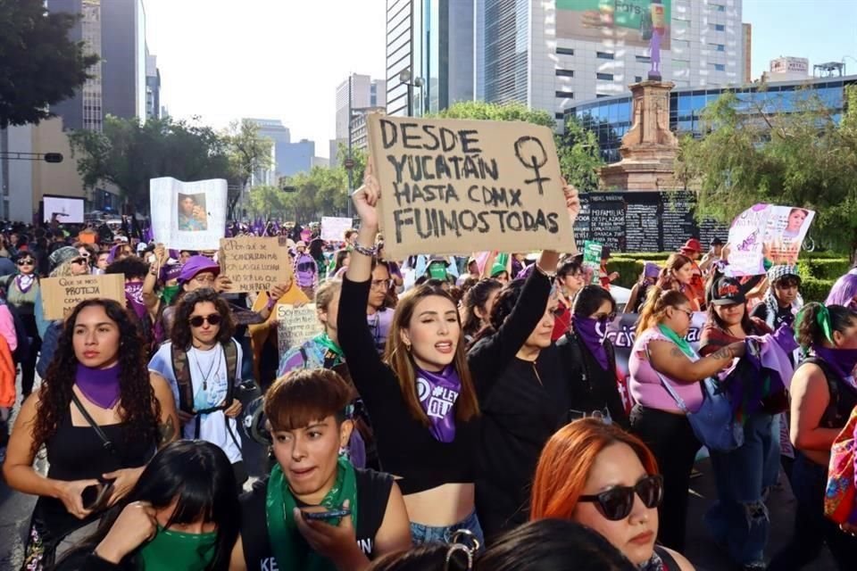 Entre consignas y pancartas, mujeres tomaron las calles de la CDMX para denunciar injusticias, exigir protección y un alto a la violencia de género.