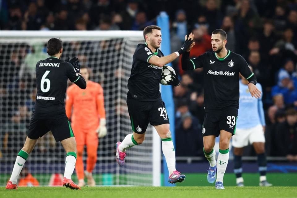 El Feyenoord sacó un empate en Inglaterra.