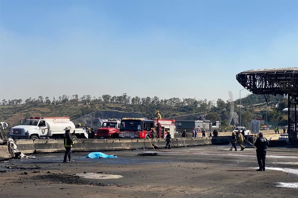 Una persona falleció tras el incendio de una pipa. 