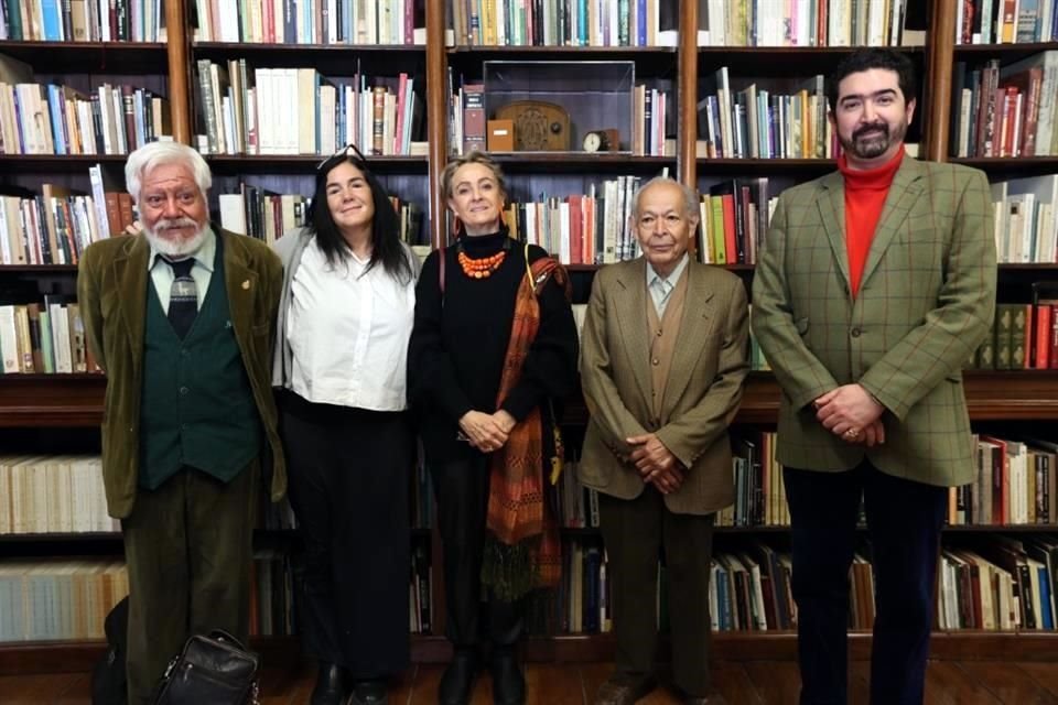 La ceremonia de entrega se realizó este jueves en la Biblioteca Sor Juana del recinto universitario.