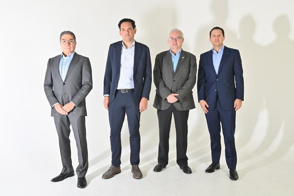 Francisco Luna, Julio Rodríguez, Diego Cosío y Ricardo Cota.