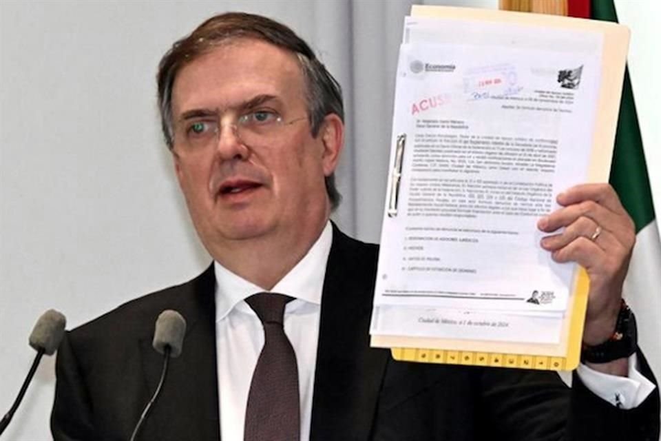 Marcelo Ebrard, Secretario de Economía, presentó denuncia para iniciar extinción de dominio en Izazaga  89 , inmueble dedicado al contrabando, piratería y actividades ilícitas.