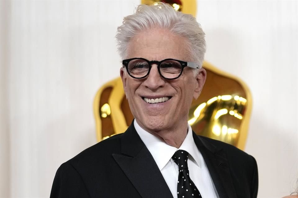 El actor Ted Danson recibirá un premio especial en los próximos Globos de Oro por su labor ambientalista y su trabajo cómico en cine y TV.