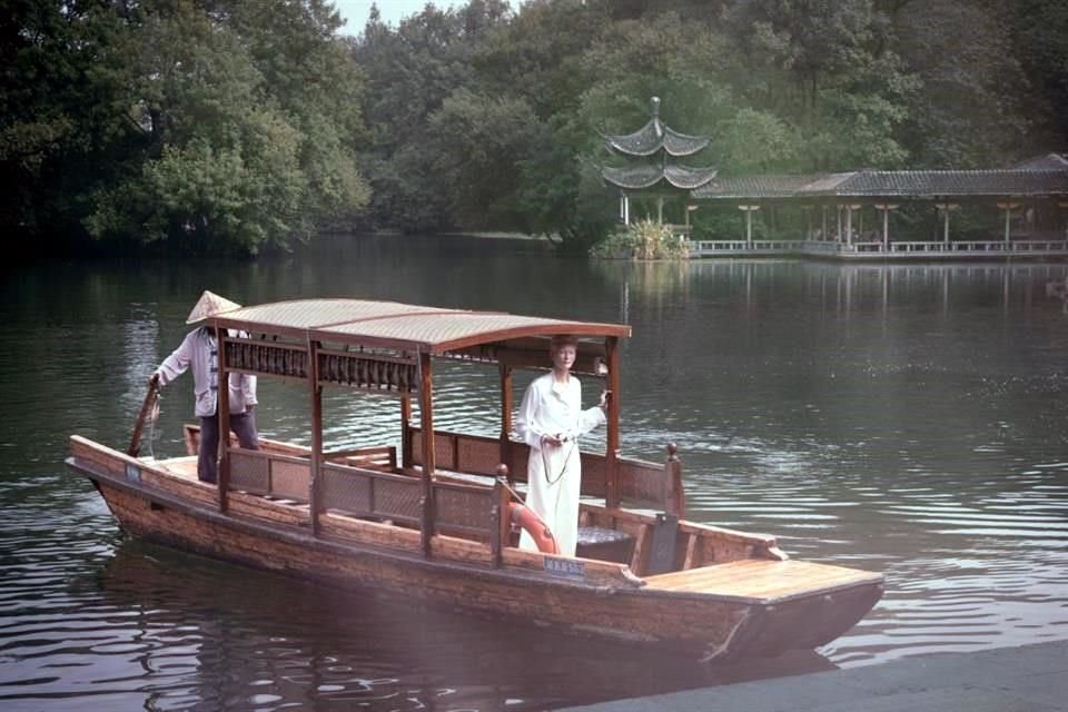 Las grandes vistas y la naturaleza fueron inspiración para que Gabrielle Chanel creara un biombo lacado chino que posteriormente formó parte de una colección de 20 piezas de Coromandel.