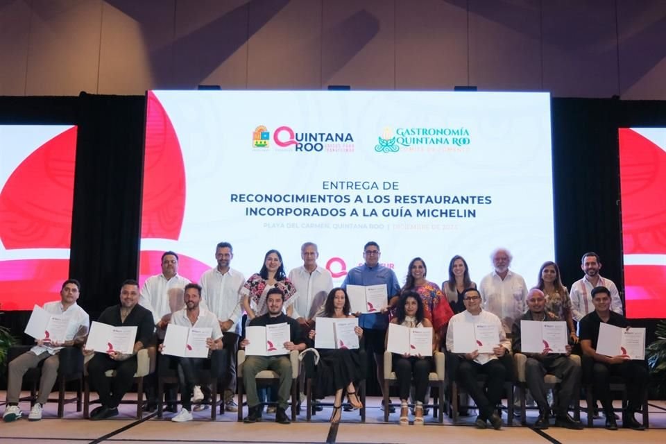 La gobernadora del estado, Mara Lezama, entregó los reconocimientos de la Guía Michelin a los restaurantes de Quintana Roo ganadores.