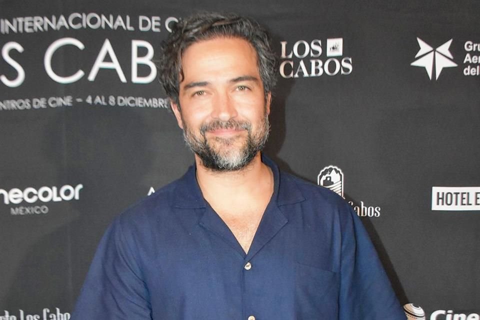 El actor Alfonso Herrera, quien ha aprendido a enfrentar la frustración, presenta su nuevo filme: 'Tesis Sobre Una Domesticación'.